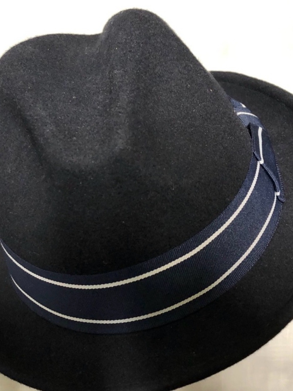 Women’s wool Fedora with Navy Striped Band